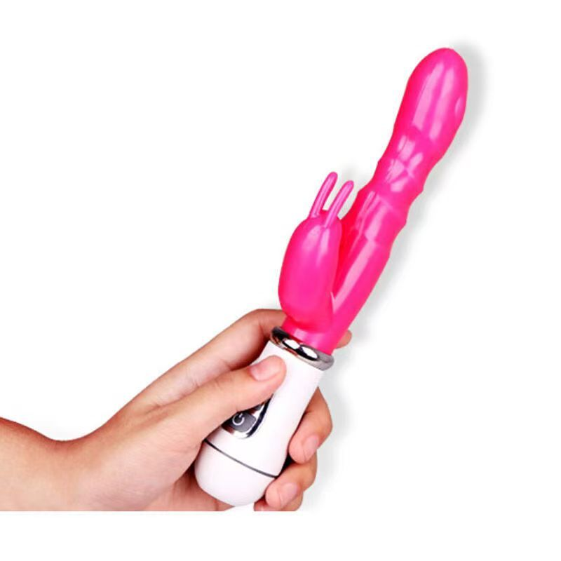 Dual-Stimulation Rabbit Vibrating Massager – Multi-Mode Control, Ergonomic Curved Design & Personal Comfort（جهاز تدليك اهتزازي مزدوج التحفيز بتصميم أذن الأرنب – أوضاع متعددة وتصميم منحني مريح للاستخدام الشخصي للبالغين）