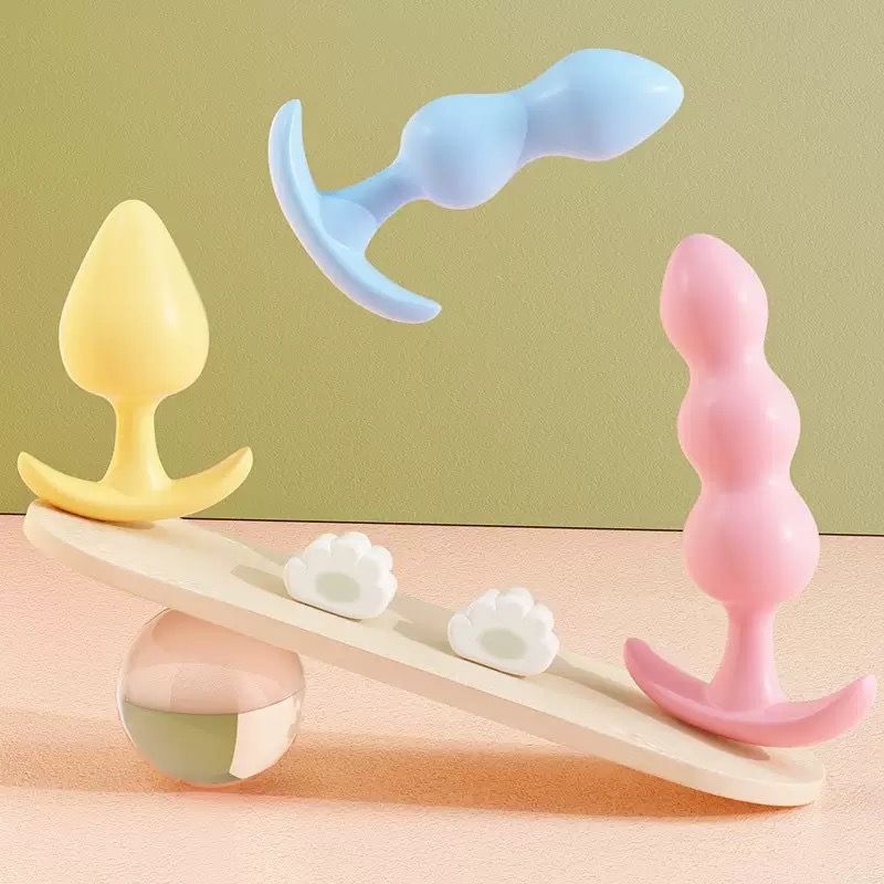 3-Piece Graduated Anal Training Plug Set with Safe Flared Bases（مجموعة سدادات تدريب شرجية متدرجة من 3 قطع مع قواعد عريضة وآمنة）